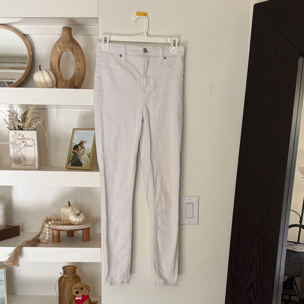 Abercrombie and Fitch Simone white high rise skinny Jeans